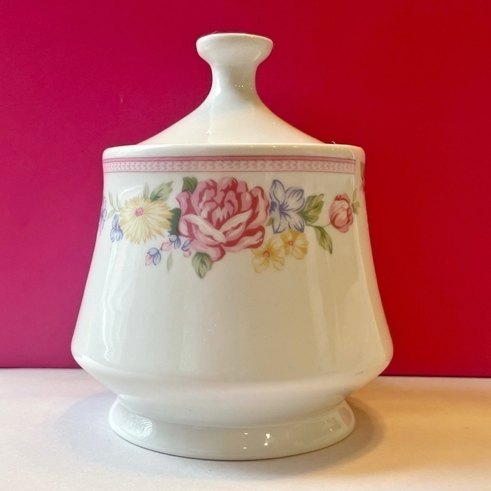 China Pearl Jubilee Sugar Bowl & Lid by Kuong